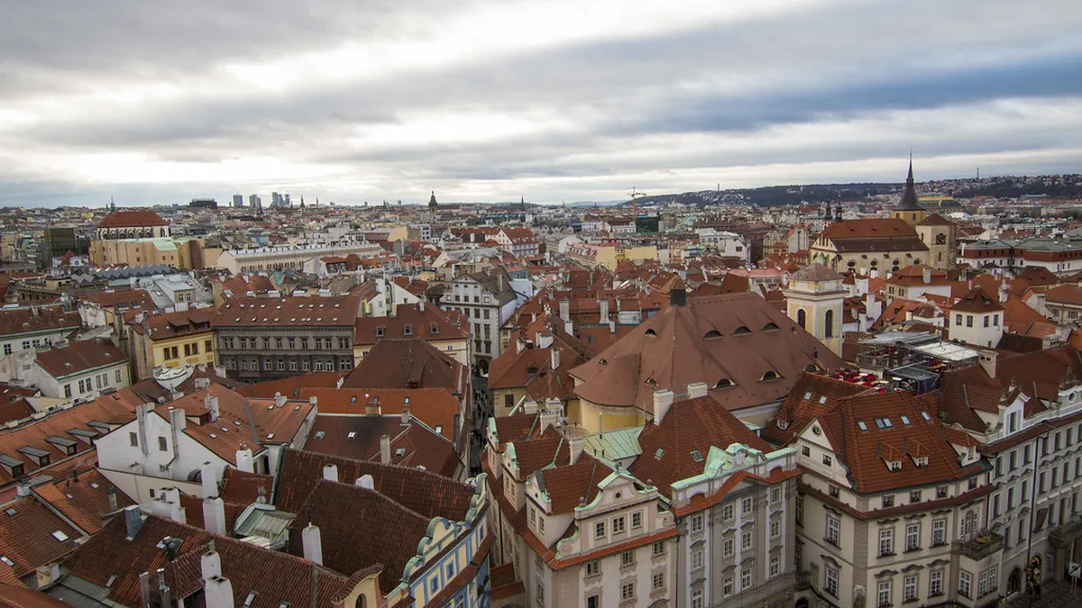 Prague Rooftop Bars: Unforgettable Views & Cocktails in 2025