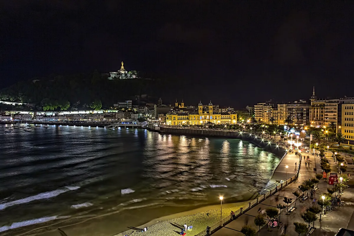San Sebastián Night Activities: Your 2025 Guide
