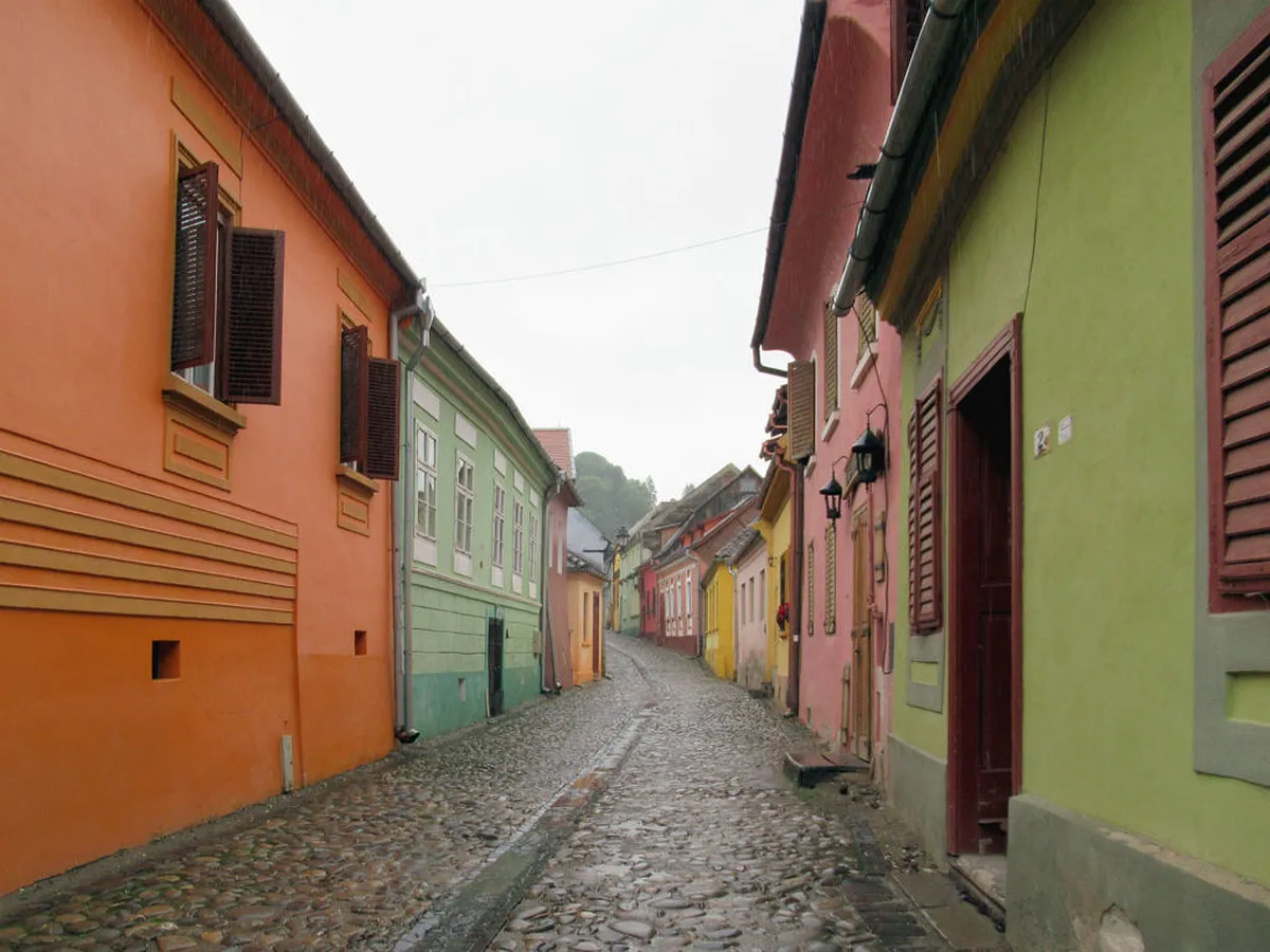 Sip the Best Cocktails in Sighişoara: Top Bars & Drinks