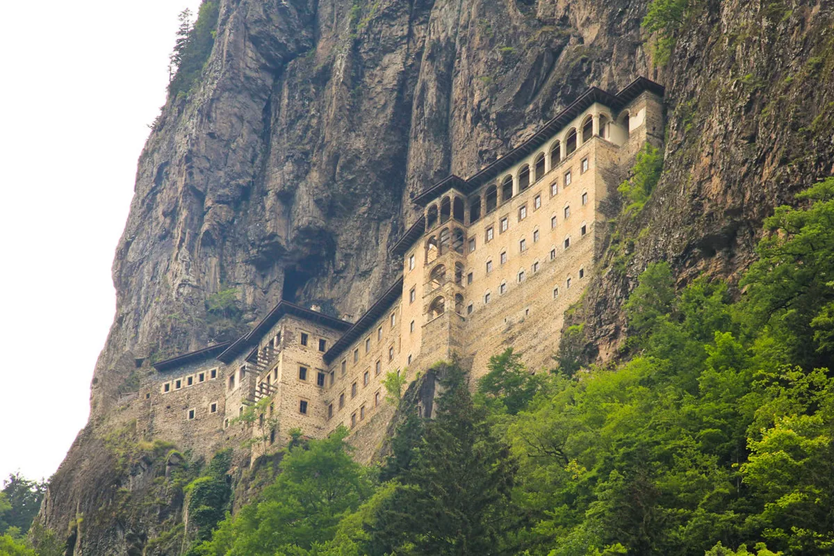 Top Trabzon Bars with Views for an Unforgettable Night Out