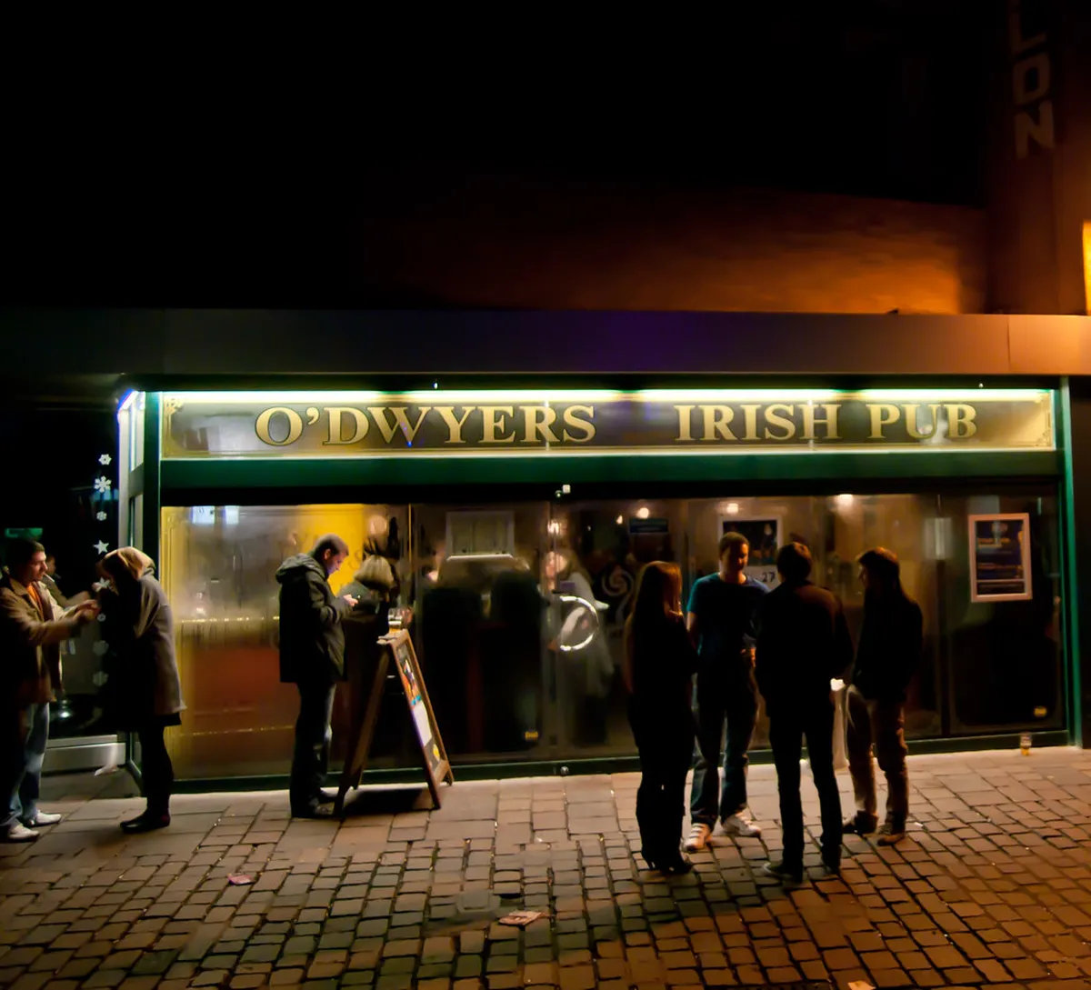 Trier Pub Crawl Guide 2025: Best Bars & Nightlife Tips