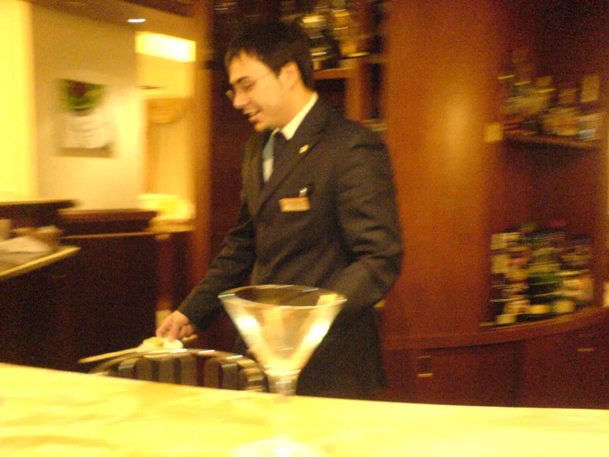 Turin Cocktail Bars Guide 2025: Best Spots for Drinks