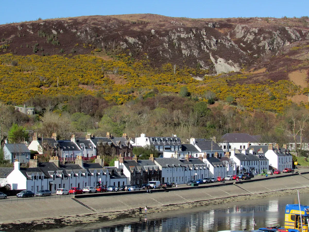 Ullapool Nightlife Guide 2025: Bars, Pubs & Live Music