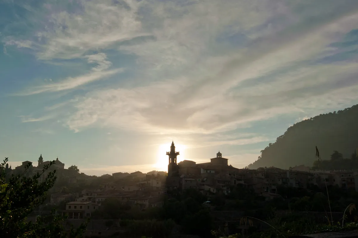 Valldemossa Evening Activities: Your 2025 Guide to After-Dark Fun