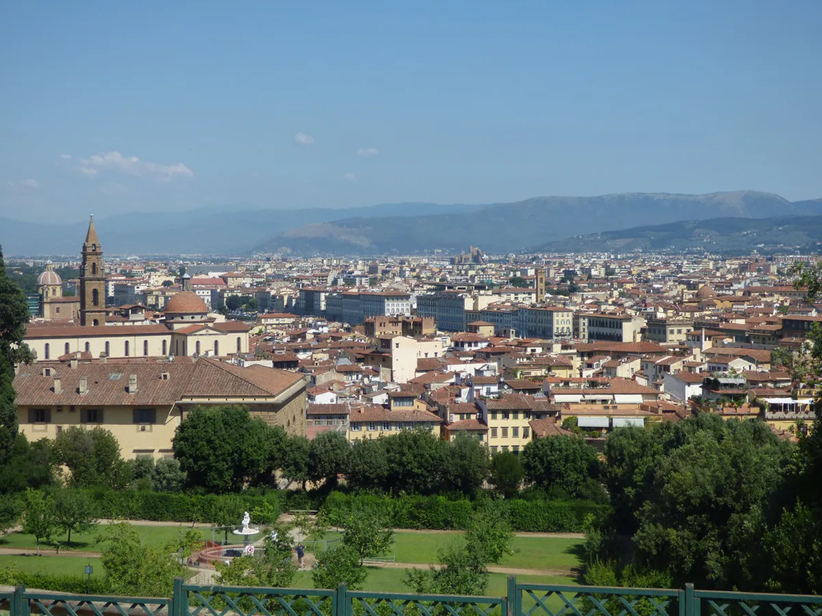 Volterra Nightlife: Where to Party & Best Bars in 2025