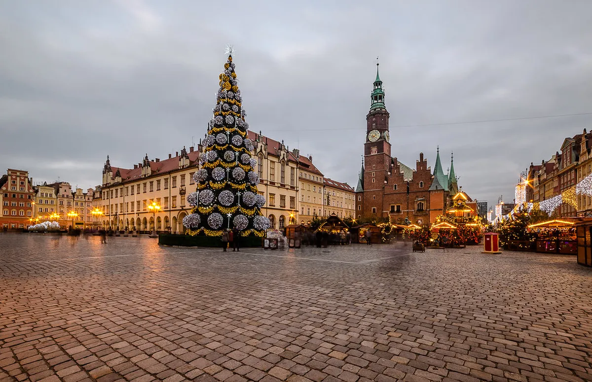 Wrocław Nightlife: Your Ultimate Guide to Bars & Clubs