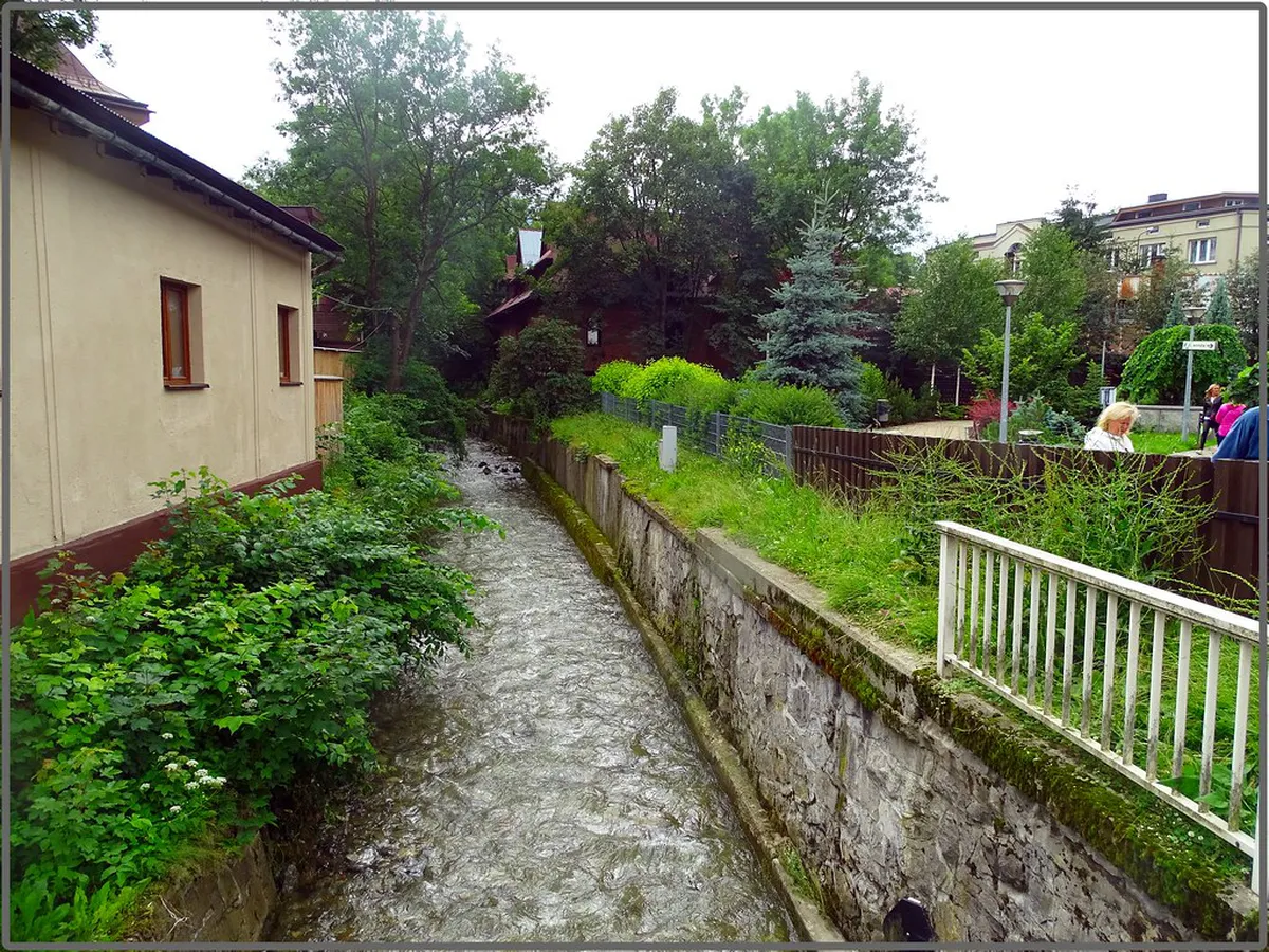 Zakopane Krupówki Bars: Your Guide to Nightlife & Fun (2025)