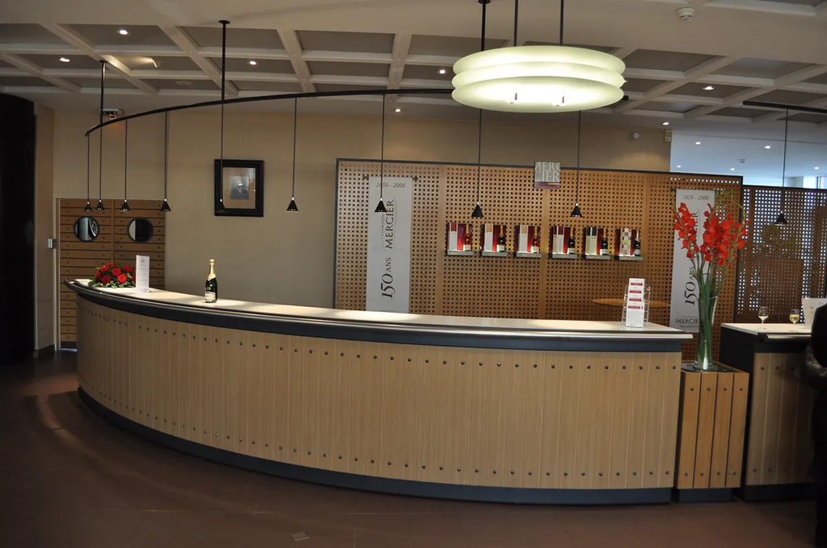 Épernay Champagne Bars Guide 2025: Top Tasting Spots